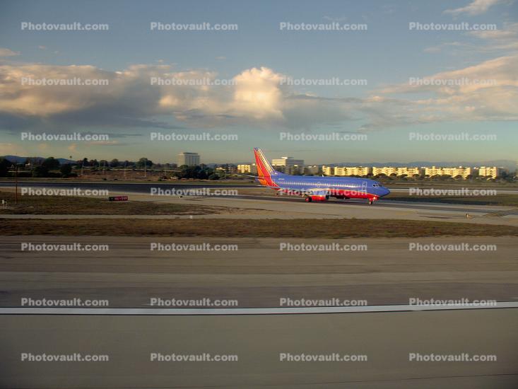Boeing 737, Southwest Airlines SWA, Santa Ana International Airport, (SNA)