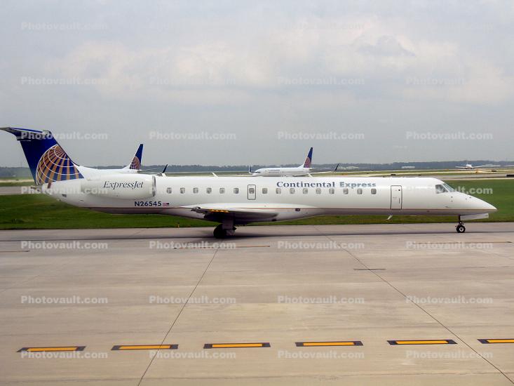N26545, Embraer EMB-145LR, Continental Express, Houston