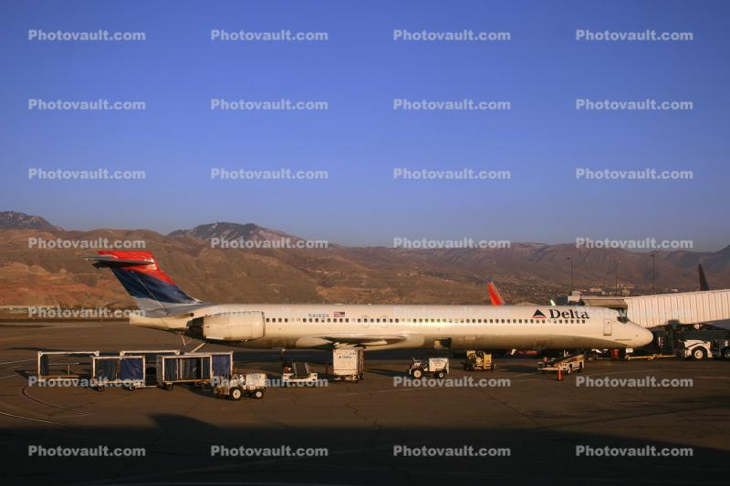N908DA, Delta Air Lines, McDonnell Douglas MD-90-30, V2525-D5, V2500