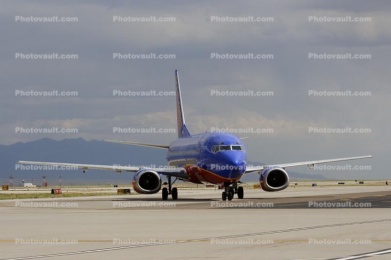 N674AA, Boeing 737-3A4, Southwest Airlines SWA, 737-300 series, CFM56