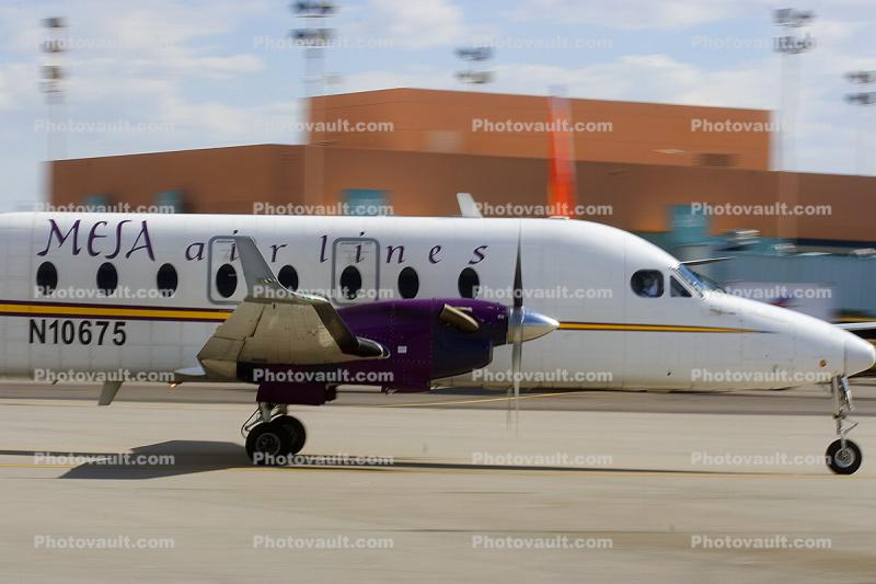 Mesa Airlines, Raytheon 1900D, Turboprop, N10675, PT6A-67D, PT6A