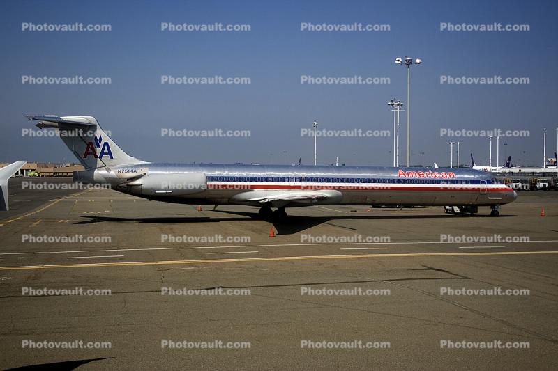 American Airlines AAL, Douglas MD-82, N7514A