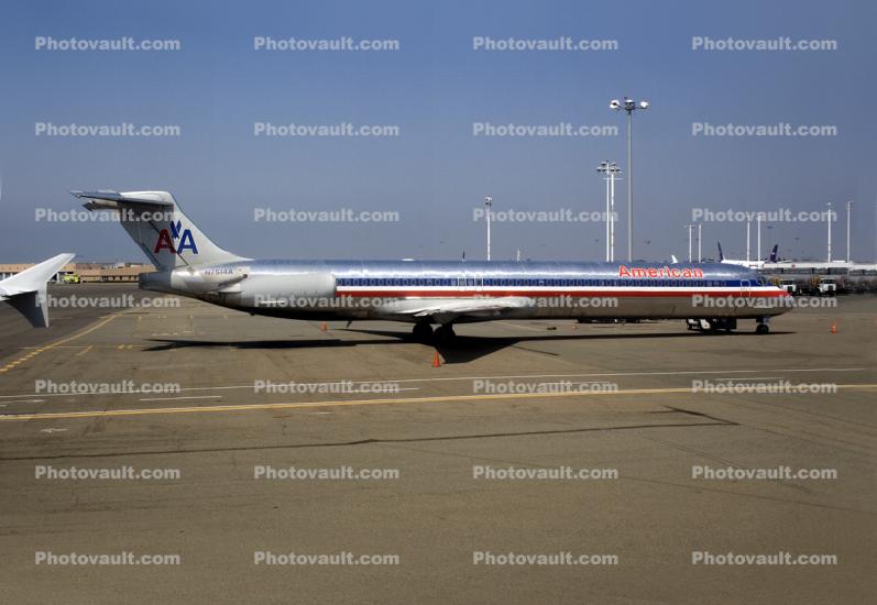 N7514A, American Airlines AAL, Douglas MD-82