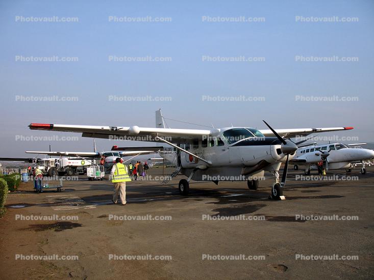 5H-POA, Coastal Air of Tanzania, Cessna 208 Caravan I