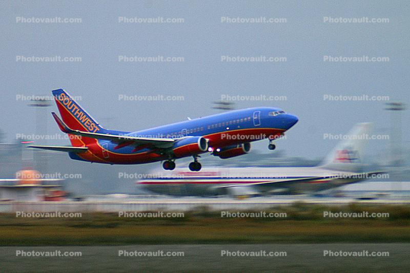 Southwest Airlines SWA, Boeing 737