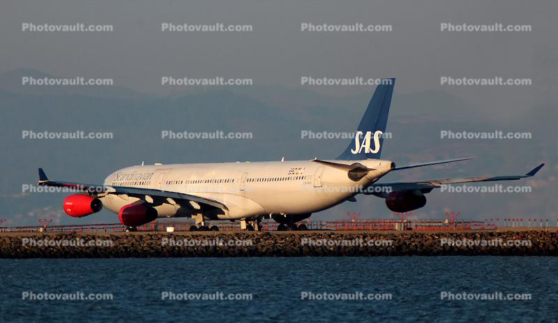 LN-RKG, Airbus A340-313X, Gudrod Viking, SAS, CFM56
