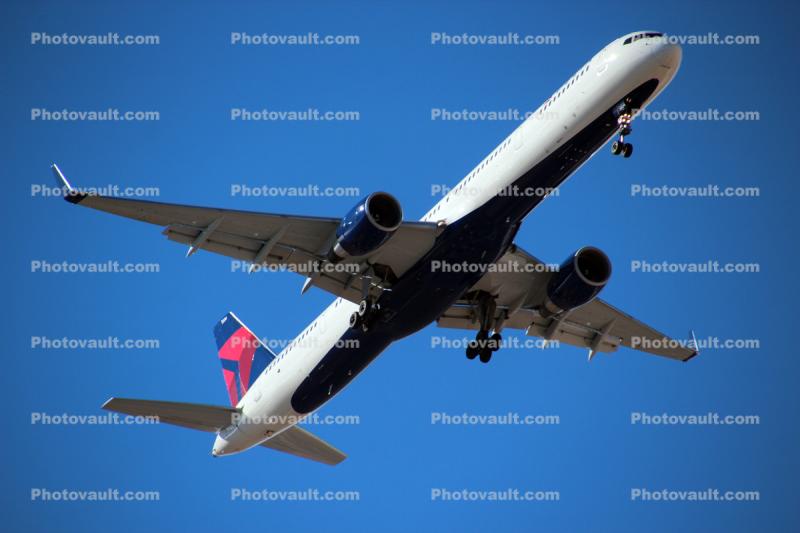 N584NW, Boeing 757-351, PW2043, PW2000, Delta Air Lines DAL