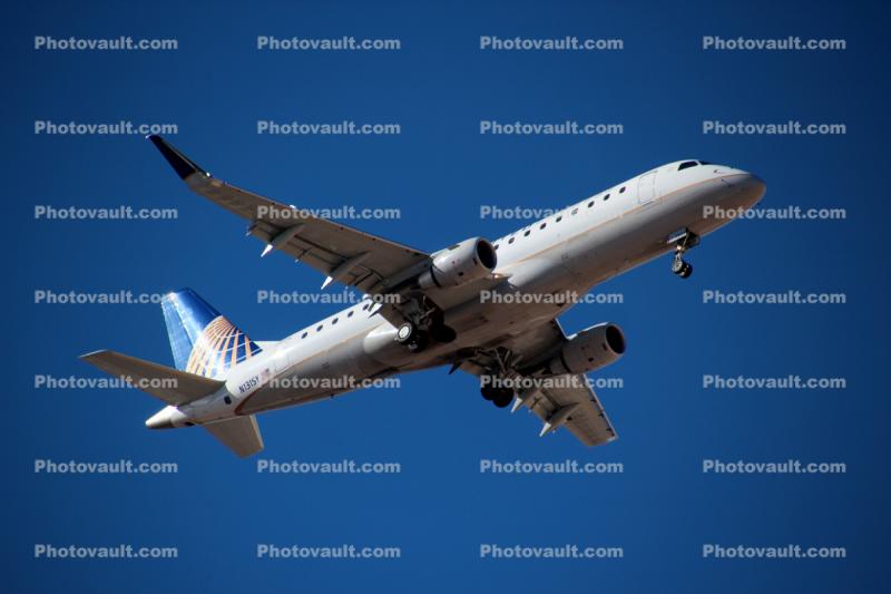 N131SY, Embraer ERJ 170-200LR, United Airlines UAL