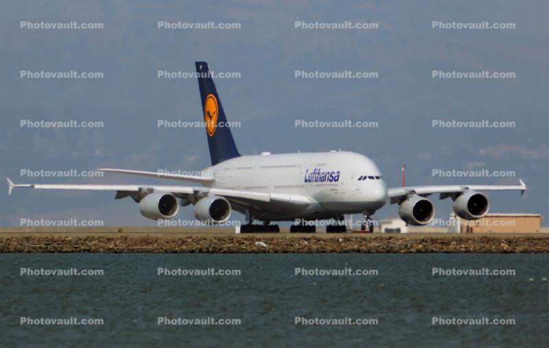 D-AIMF, Airbus A380-841