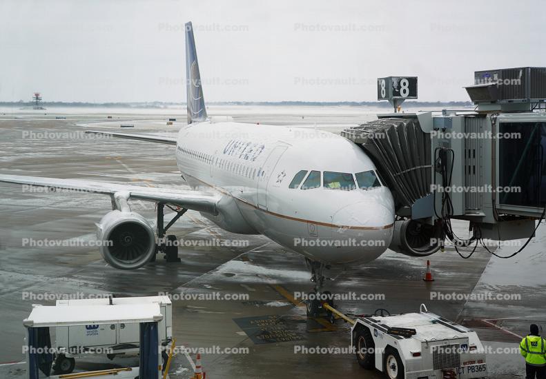 N829UA, Airbus A319-131, A319 series, V2500