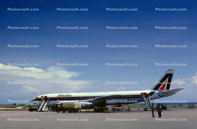 A DC-8 on the Tarmac in Somalia, I-DIWH, Douglas DC-8-62H, Alitalia Airlines, Mogadishu Somalia (MGQ), JT3D-3B s3, JT3D, 1981, 1980s