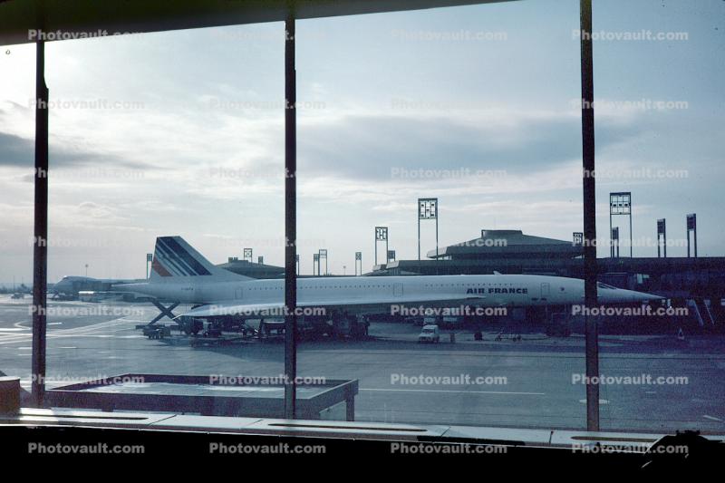 Air France AFR, F-BVFA, Concorde, terminal buildings, jetway