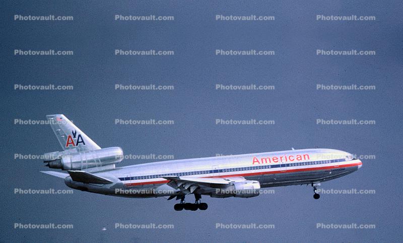 American Airlines AAL, Douglas DC-10