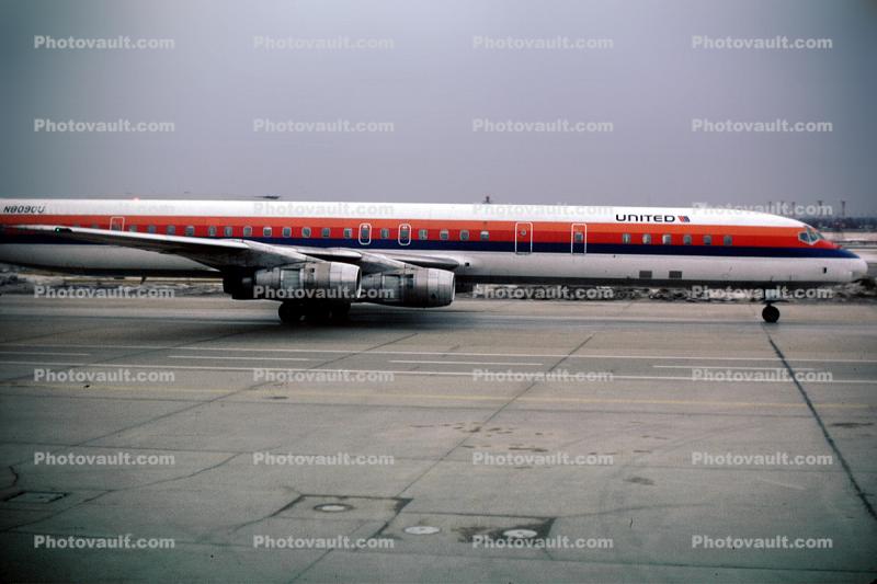 N8090U, United Airlines UAL, Douglas DC-8-71, CFM56, CFM56-2C