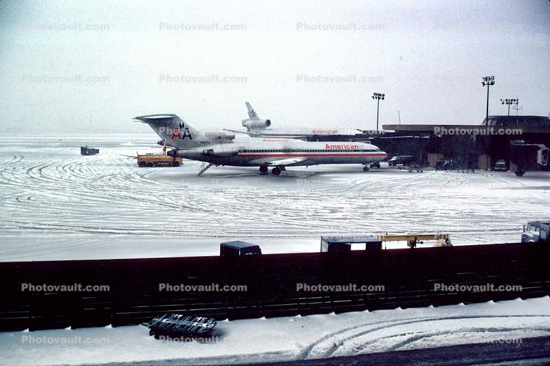 N862AA, Boeing 727-223/Adv, American Airlines AAL, Newark Liberty International Airport, (EWR), 727-200 series