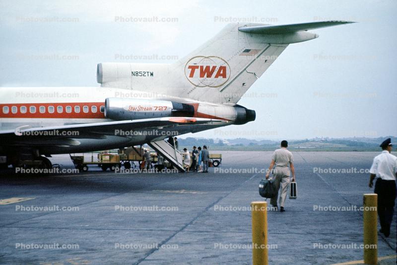Boeing 727-31, N852TW, Trans World Airlines TWA, Star Stream, JT8D, Airstair, JT8D-7B, August 1965, 1960s