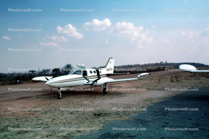 N9475P, Cessna 402B, Rushinga, Zimbabwe