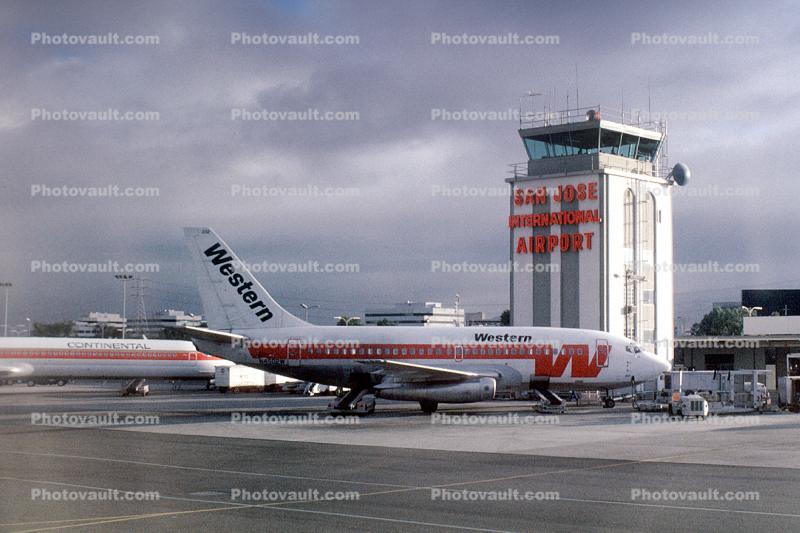 N4502W, Boeing 737, Western Airlines WAL, Control Tower