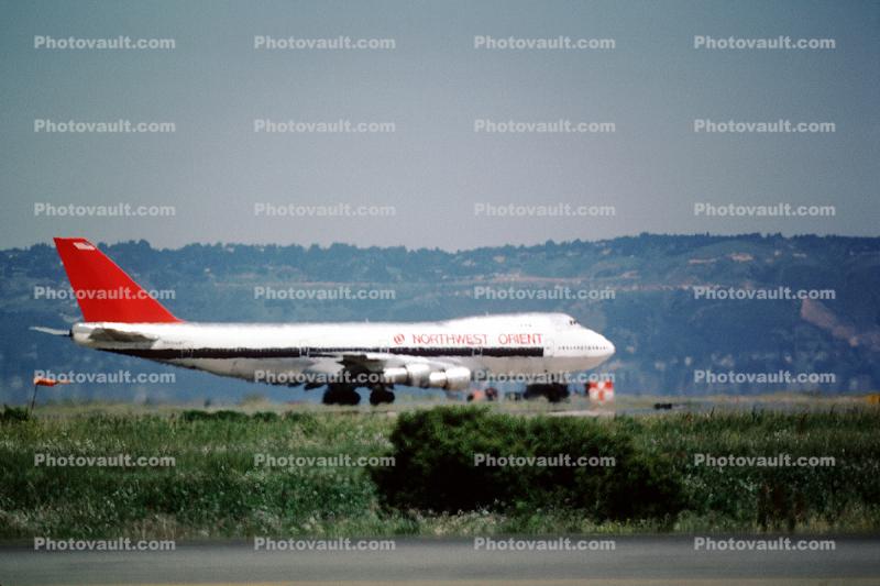 Boeing 747, San Francisco International Airport (SFO), Northwest Airlines NWA
