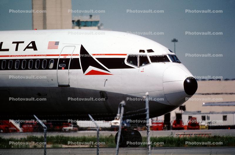 N506DA, Boeing 727-232, Delta Air Lines, San Francisco International Airport (SFO), JT8D, 727-200 series