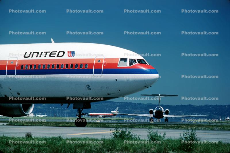 N1833U, United Airlines UAL, Douglas DC-10, (SFO)