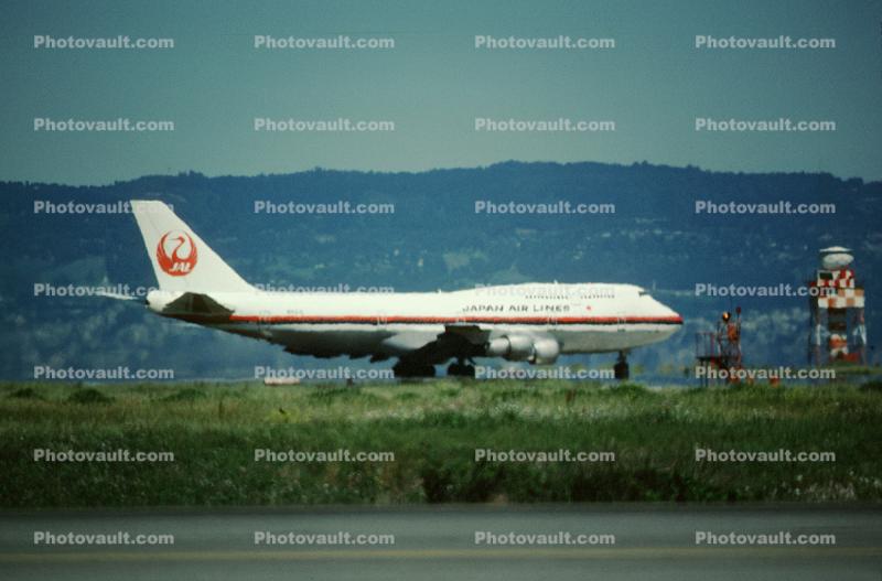 San Francisco International Airport (SFO), 747-300 series, Japan Airlines JAL