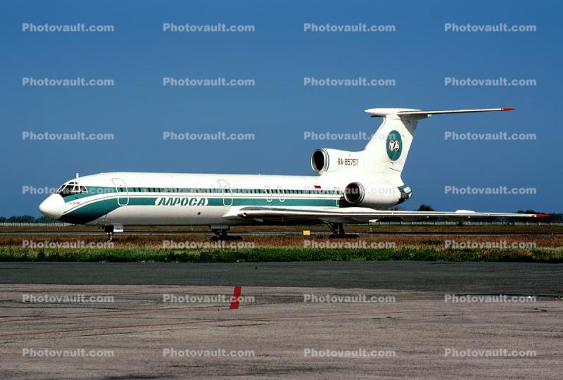 RA-85757, ALROSA, Tupolev Tu-154M