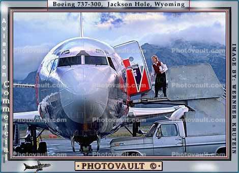 N305WA, Boeing 737-347, Jacksonhole Airport, Western Airlines WAL, 737-300 series, CFM56, CFM56-3B1