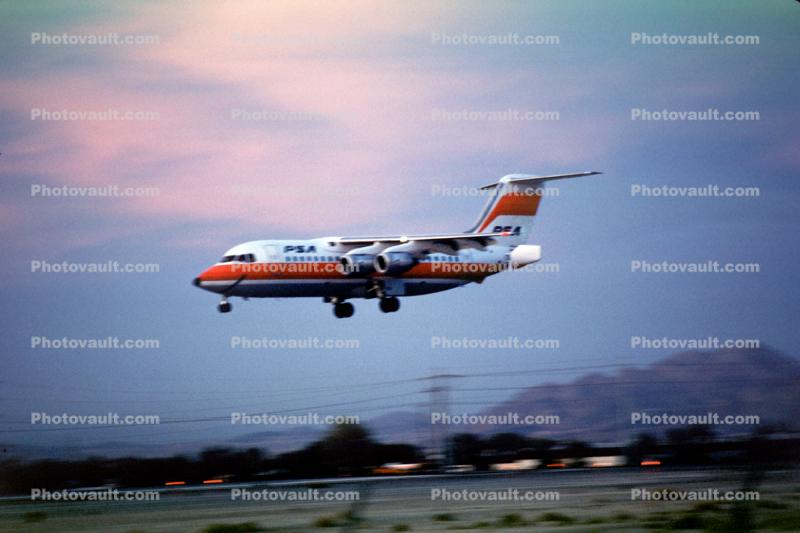 N359PS, BAe-146-200, PSA Pacific Southwest Airlines, landing, Las Vegas