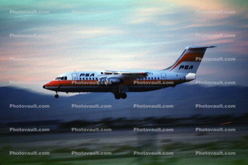 N359PS, PSA Pacific Southwest Airlines, landing, Las Vegas, BAe-146-200
