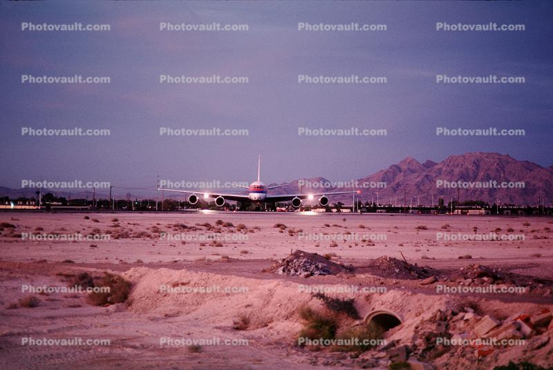 N8079U, United Airlines UAL, Douglas DC-8-71