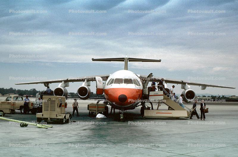  BAe-146, PSA, Pacific Southwest Airlines, Mamatus Clouds