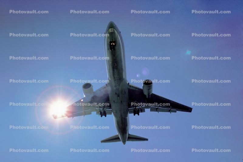 Boeing 767 Landing at SFO