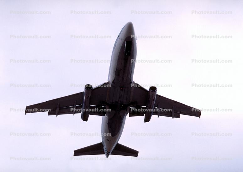 Boeing 737-200 series, flight, flying, airborne