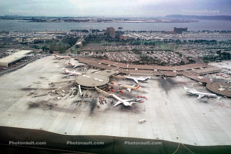PSA Terminal, San Diego, 1988, 1980s