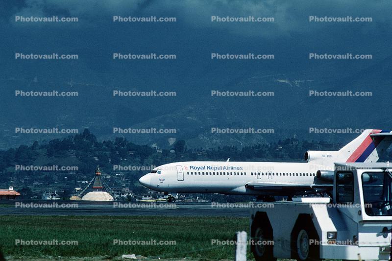 727-100 series, 9N-ABD, Boeing 727-1F8, Royal Nepal Airlines RNA, Kathmandu Nepal International Airport (MCI)