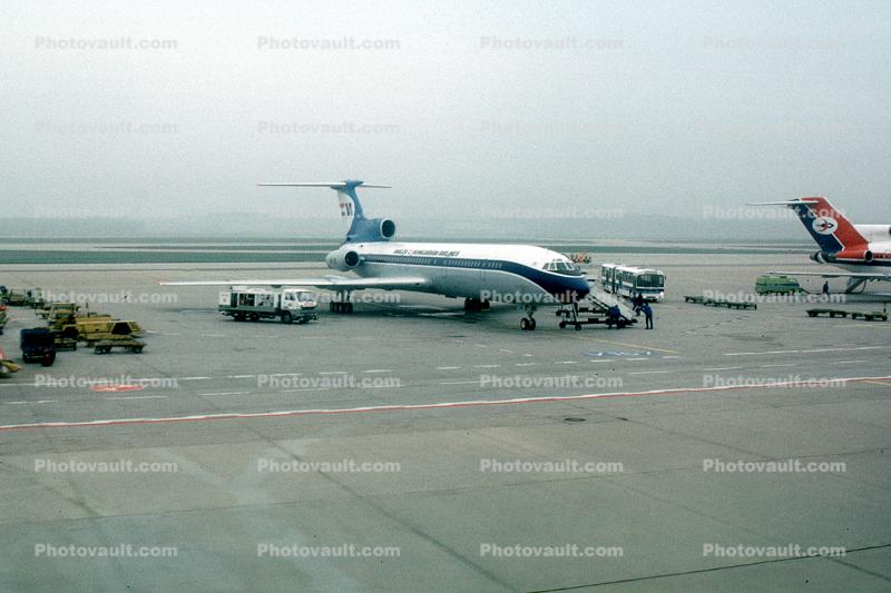 Tupolev Tu-154, Malev Airlines, Rhein-Main, Frankfurt Main, Germany, (FRA)