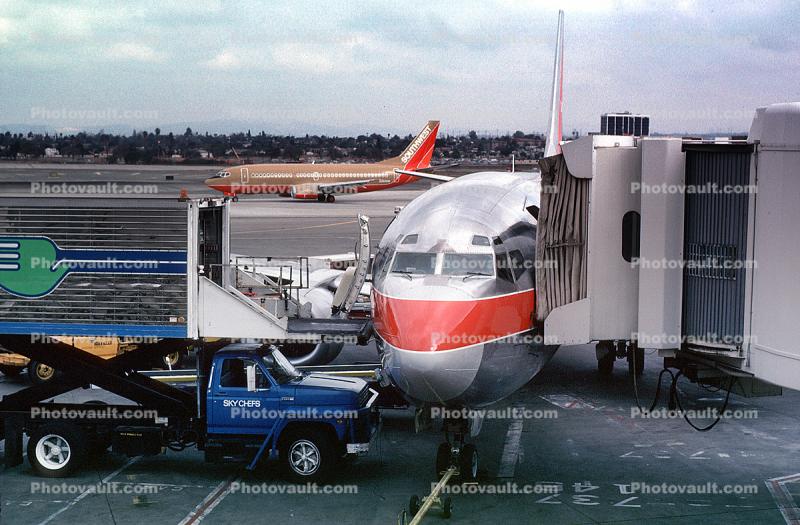 Boeing 737, US Airways, Catering Truck, Scissorlift