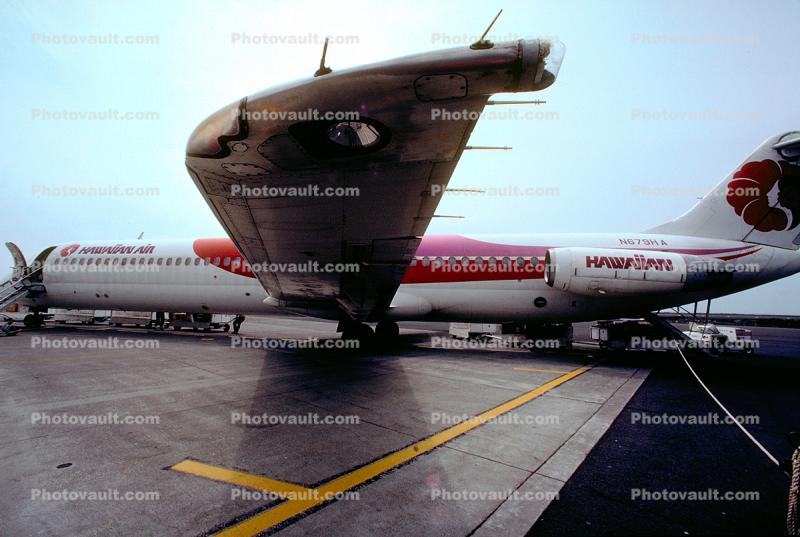 N679HA, McDonnell Douglas DC-9-51, Hawaiian Air lines HAL, JT8D