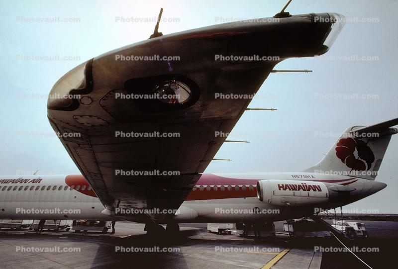 N679HA, McDonnell Douglas DC-9-51, Hawaiian Air lines HAL, JT8D-17A, JT8D