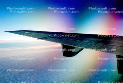 Lone Wing in Flight, Flying, Douglas DC-10