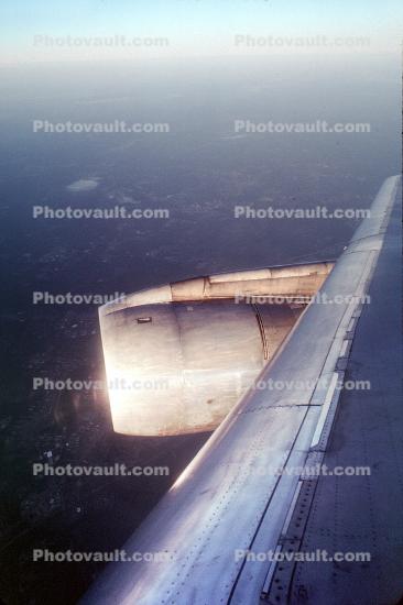 Lockheed L-1011, Lone Wing in Flight