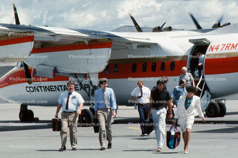 N47RM, Continental Express, De Havilland Canada DHC-7-102, PT6A