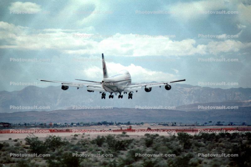 N532AW, Boeing 747-206B, America West Airlines AWE, CF6-50E2, CF6