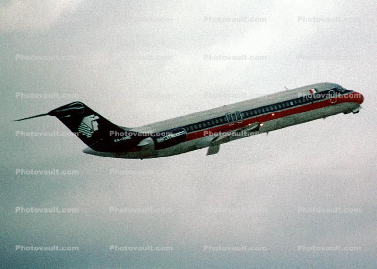 XA-AME, Douglas DC-9-32, AeroMexico, Tapachula, JT8D