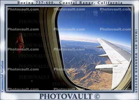 Window, Boeing 737, Southwest Airlines SWA, lone Wing in Flight