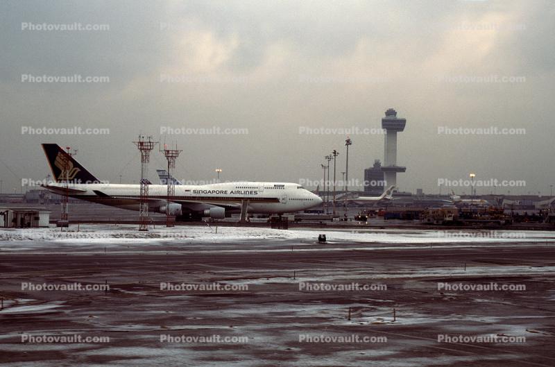 Boeing 747-400, Singapore Airlines SIA