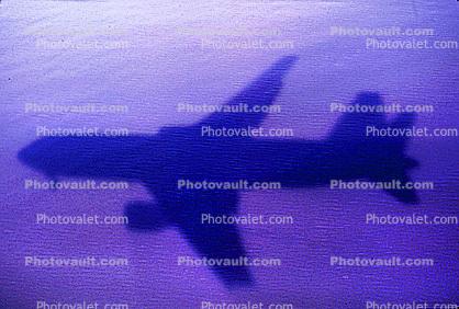 Landing Shadow, airborne, flight, flying, Boeing 767