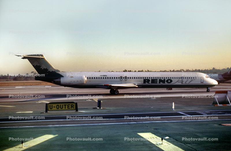 N844RA, Reno Air ROA, McDonnell Douglas MD-82, JT8D-217C, JT8D