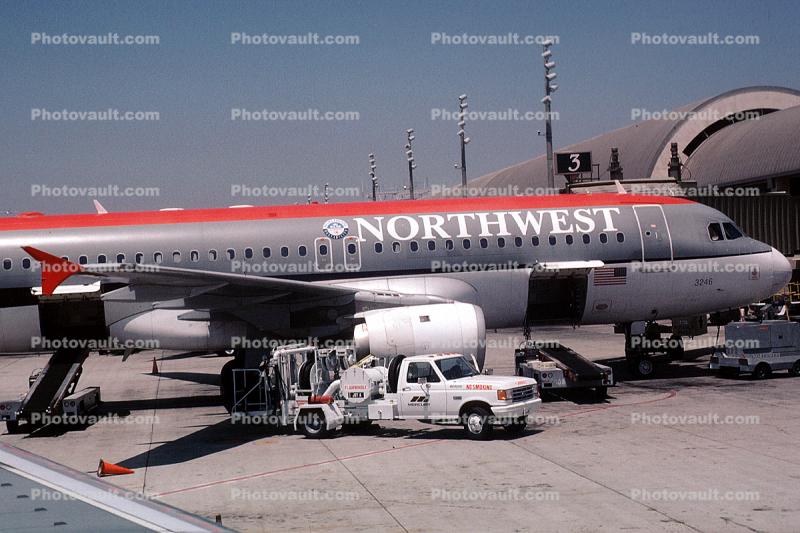 N346NW, Airbus A320-211, Northwest Airlines NWA, CFM56, CFM56-5A1